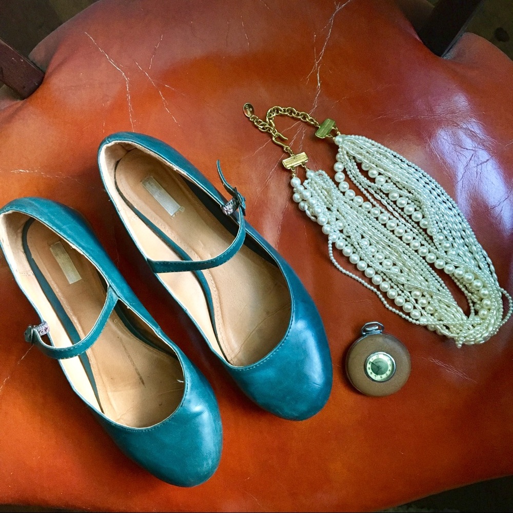 Teal Urban Outfitters Mary Janes Size7 Gently Worn